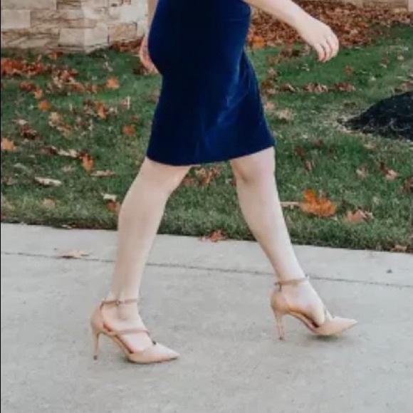 Sevama Suede Beige Pump, 9.5 10 - Picture 3 of 11